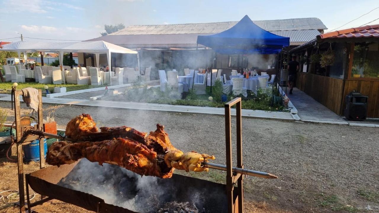 Gigios Sport&Relax Villa Bailesti Екстериор снимка